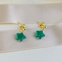 Load image into Gallery viewer, Gold vermeil green Onyx drop earrings