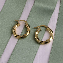 Load image into Gallery viewer, Gold Vermeil Chunky Hoop