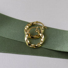 Load image into Gallery viewer, Gold Vermeil Chunky Hoop