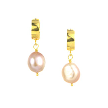 Load image into Gallery viewer, Natural Baroque Pearl Hoop Earrings