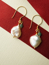 Load image into Gallery viewer, Gold Vermeil Keshi Pearl and Emerald Wire Earrings
